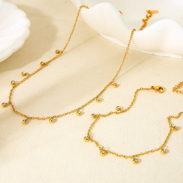 Simple Series Tägliches Edelstahl-Halsketten-Display-Set für Damen