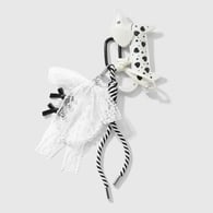1 black and white dachshund keychain 