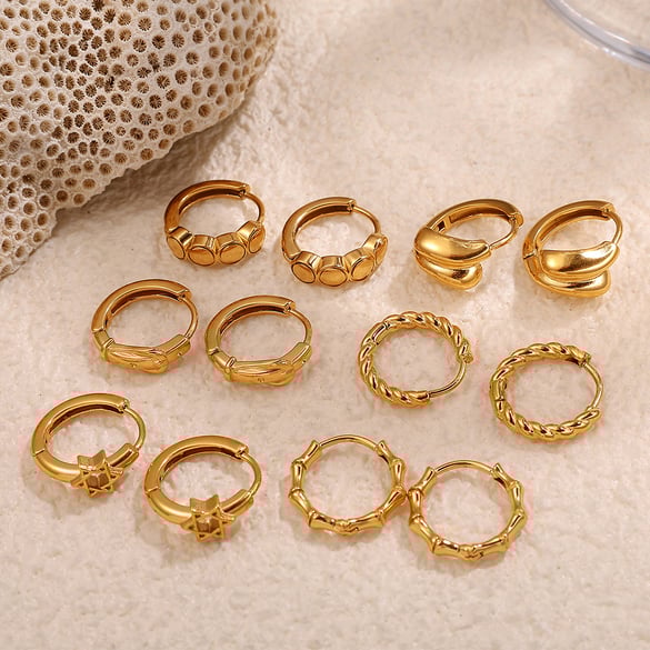 Pendientes de aro de acero inoxidable color dorado