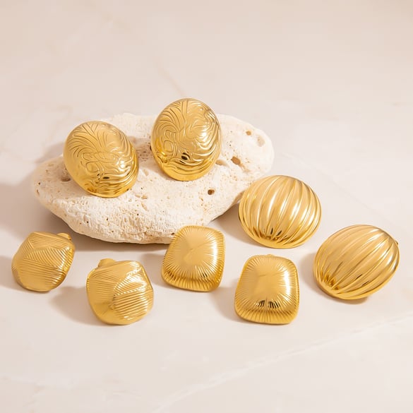 Ohrstecker aus Edelstahl in Goldfarbe 2