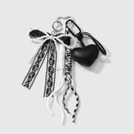 1 black heart keychain Picture2