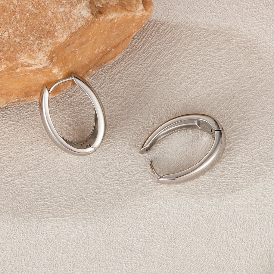 1 Paar Simple Series Tägliche geometrische Edelstahl Goldfarbene Damen-Ohrstecker Bild4