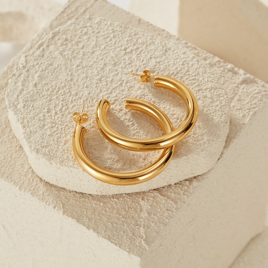 1 Paar Simple Series Tägliche geometrische Edelstahl Goldfarbene Damen-Ohrstecker Bild5