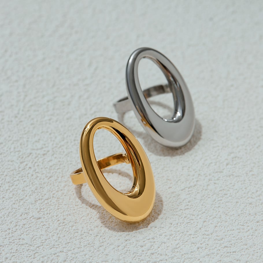 Eenvoudige geometrische statement ringen van roestvrij staal in goudkleur Afbeelding3