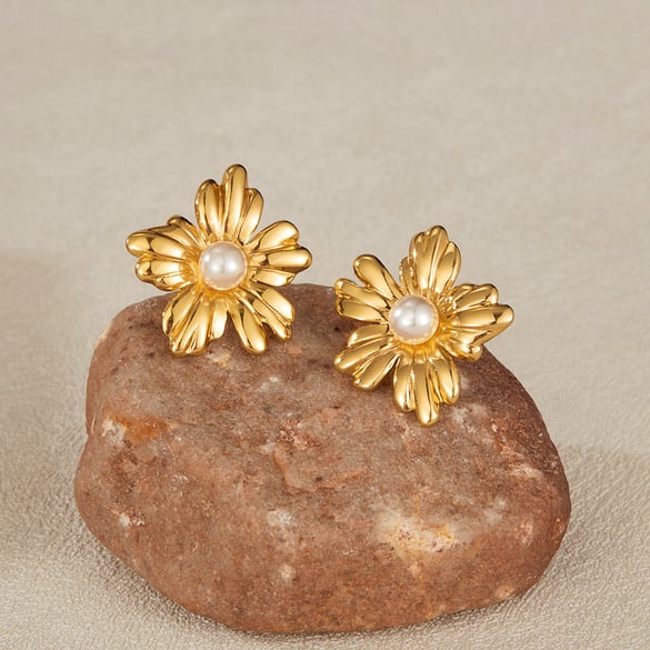 1 par de pendientes de botón de acero inoxidable dorados con diseño de planta diaria de serie simple para mujer 2