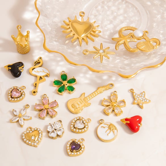 Ciondoli da donna in acciaio inossidabile color oro con fiore splendente