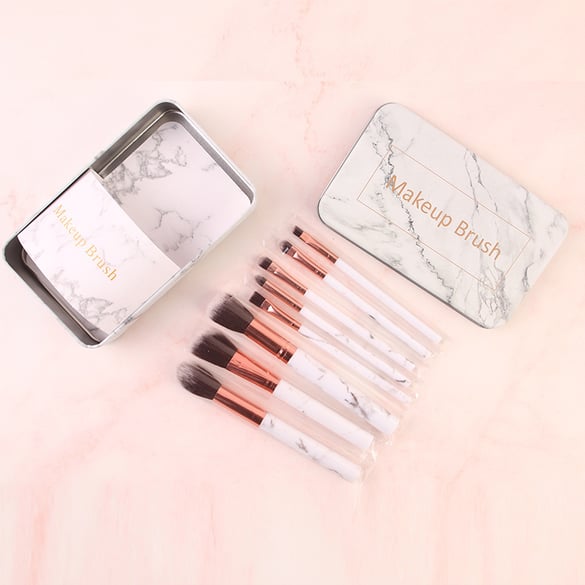 1 Set tragbarer Make-up-Pinsel für Damen 2