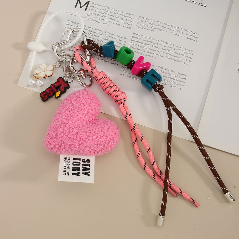 Ciondoli per borsa a forma di cuore con la scritta &quot;LOVE&quot; (colori delle lettere casuali) Immagine3
