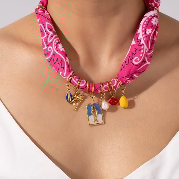 Elegant Kerchief Shell Stainless Steel Gold Color Women's Pendant Necklaces 2