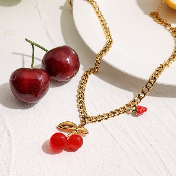 Collane con ciondolo in acciaio inossidabile color oro con ciliegia dolce