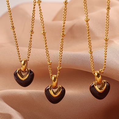 Retro Heart Stainless Steel Gold Color Pendant Necklaces h5 Picture3