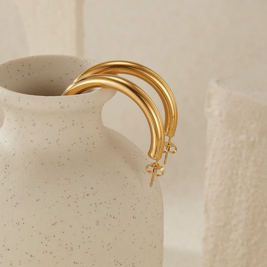 1 Paar Simple Series Tägliche geometrische Edelstahl Goldfarbene Damen-Ohrstecker Bild6