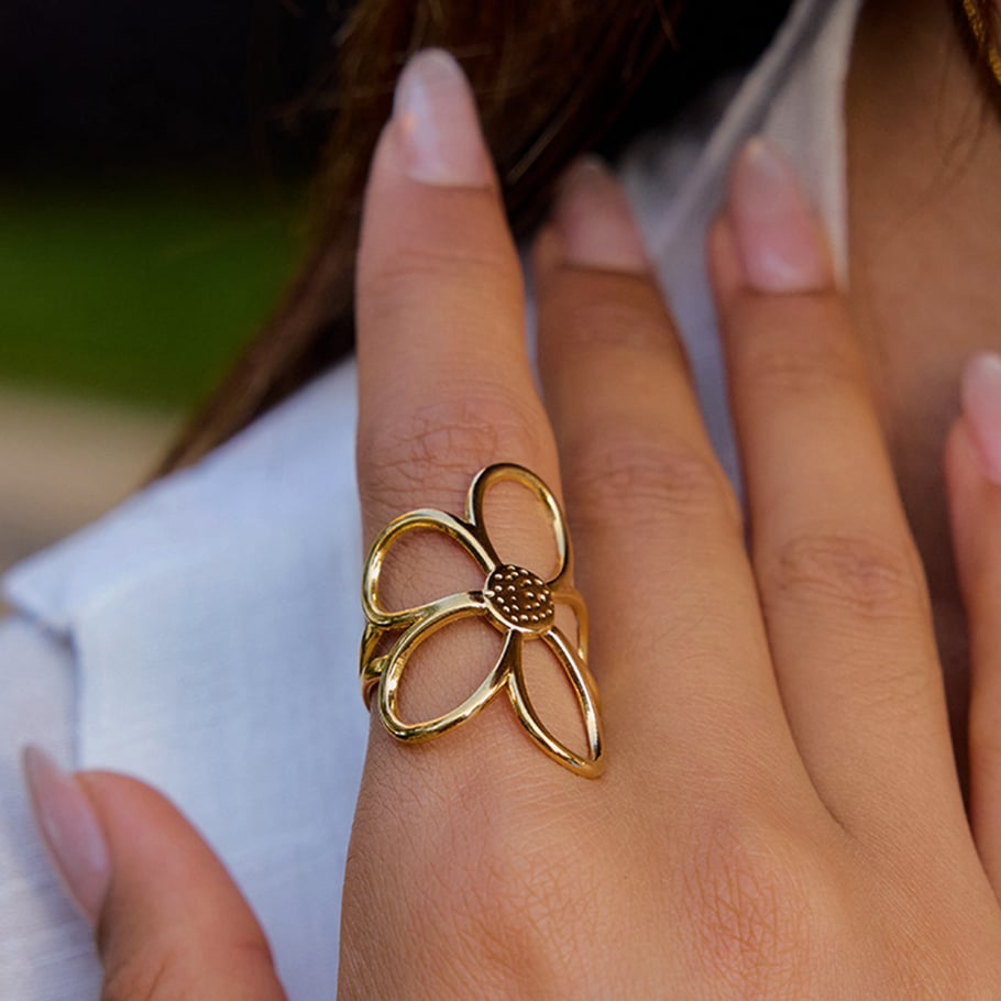 Bague de déclaration exquise en acier inoxydable couleur or avec fleur, 1 pièce Image4