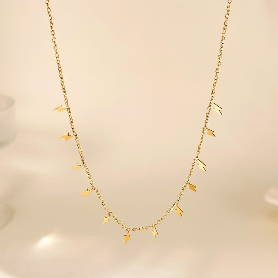 1 Stück glänzende Form Edelstahl Gold Farbe Damen Anhänger Halsketten Bild5