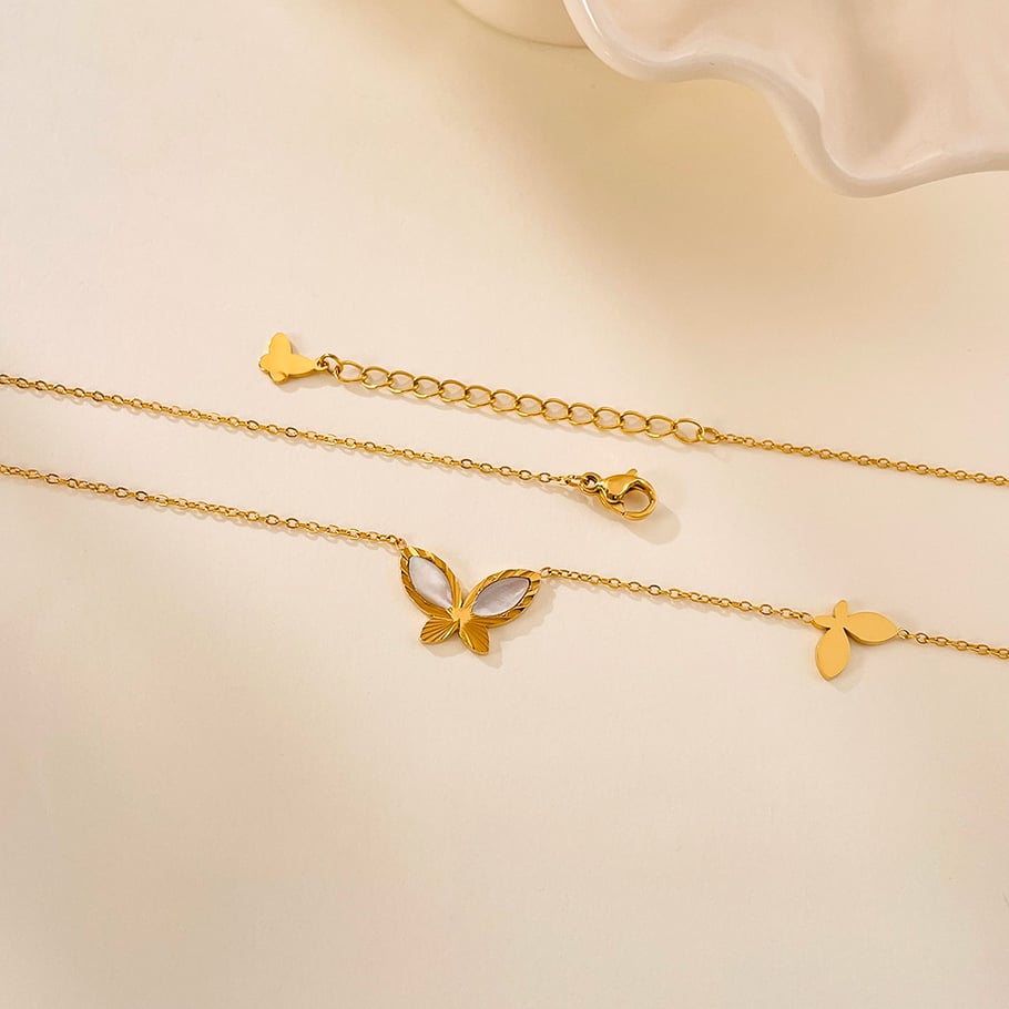 1 Stück exquisite Schmetterlings-Halsketten aus Edelstahl in Goldfarbe für Damen Bild6