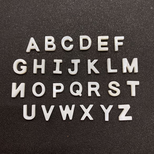 1 Piece Letter Shells Jewelry Beads 2