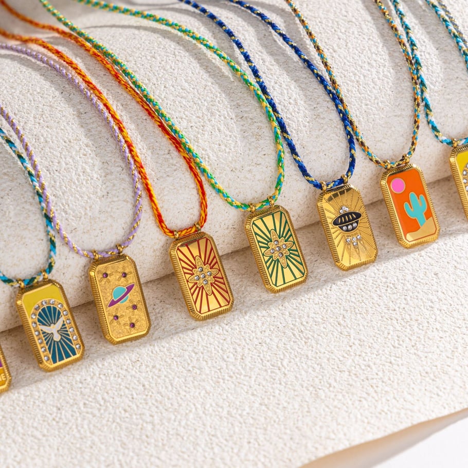 Collier avec pendentif rétro en acier inoxydable couleur or, 1 pièce Image4