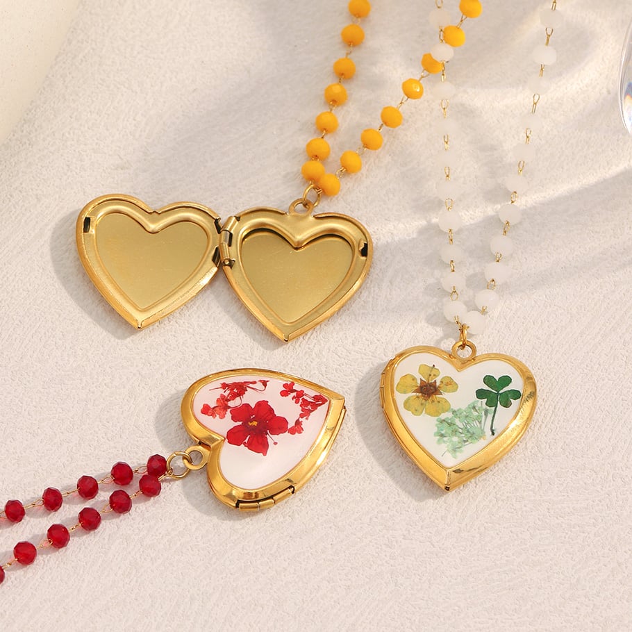 Light Luxury Heart-shaped Stainless Steel  Women‘s Pendant Necklaces Picture2