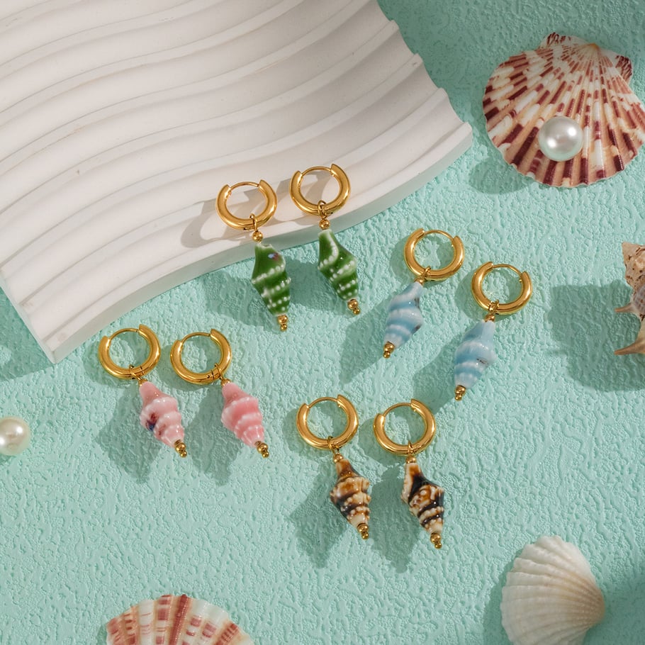 1 paio di orecchini pendenti in acciaio inossidabile color oro con conchiglia in ceramica Immagine4