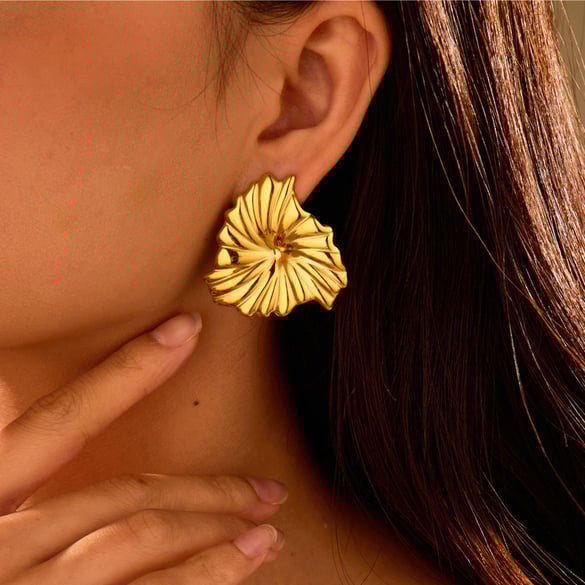 Luxurious Elegant Flower Stainless Steel Gold Color Women's Stud Earrings
