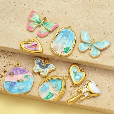 1 pezzo di ciondolo classico a forma di farfalla in acciaio inossidabile color oro da donna h5 Immagine5