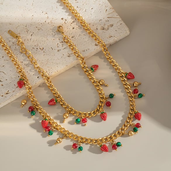 1 Piece Sweet Strawberry Stainless Steel Gold Color Pendant Necklaces 2
