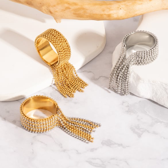 1 Stück Statement-Ring aus Edelstahl mit Quaste in Goldfarbe 2