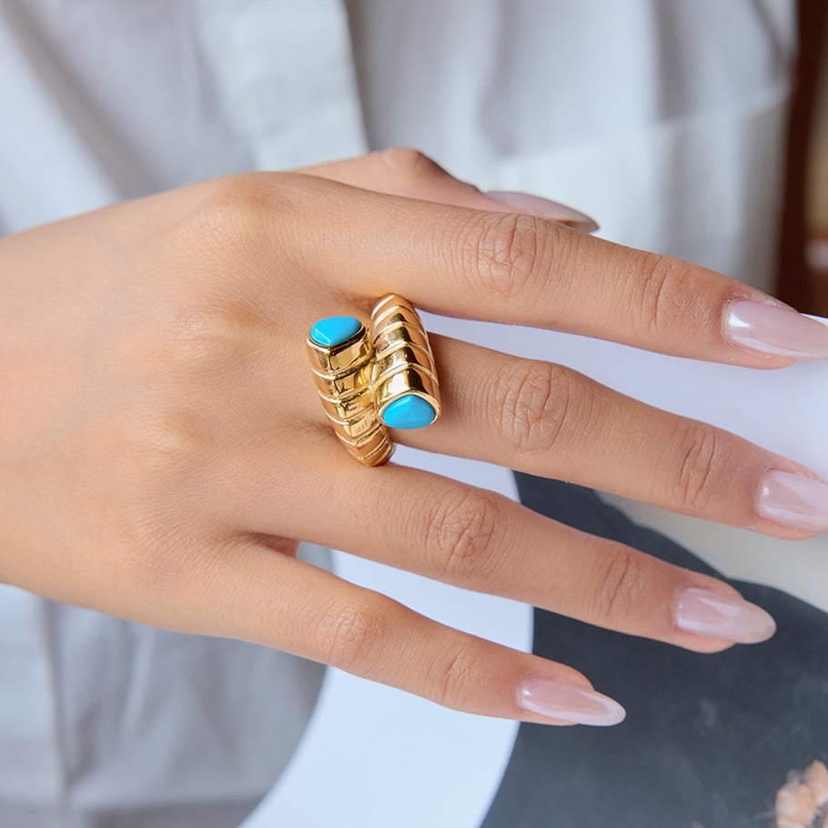 Bague luxueuse en acier inoxydable couleur or avec motif turquoise torsadé Image5
