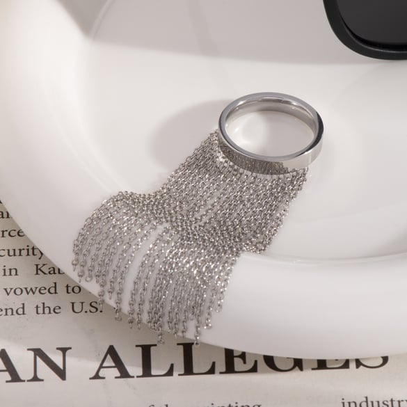 Bague de déclaration en acier inoxydable à pompon 1 pièce