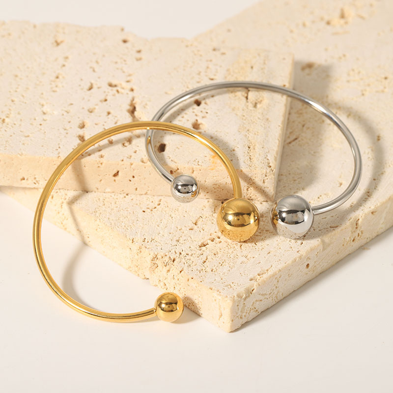 1 Piece Simple Stainless Steel Gold Color Bangle Picture4
