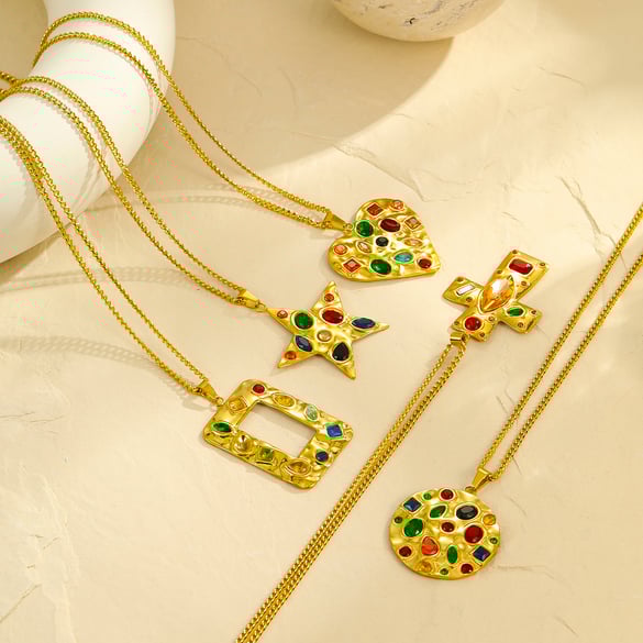 Luxurious  Retro Geometric Stainless Steel  Gold Color Women's Pendant Necklaces 2