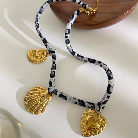 1 Piece Stainless Steel Gold Color Pendant Necklace