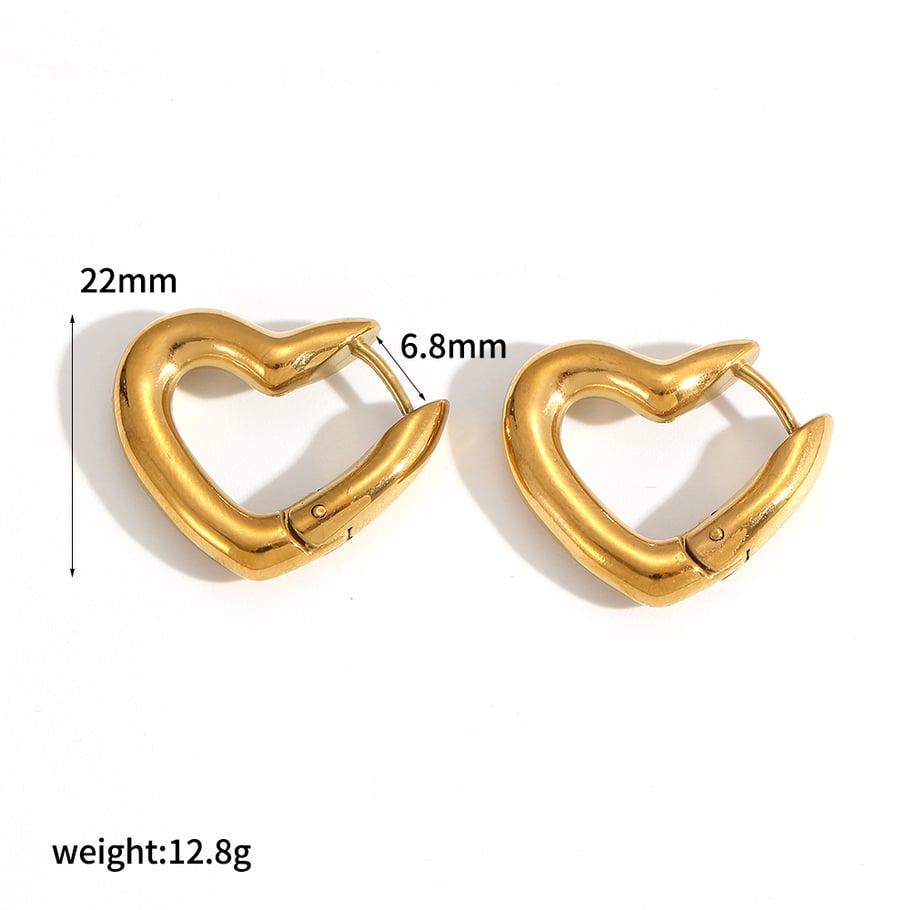 1 par de pendientes de aro de acero inoxidable con forma de corazón en color dorado 