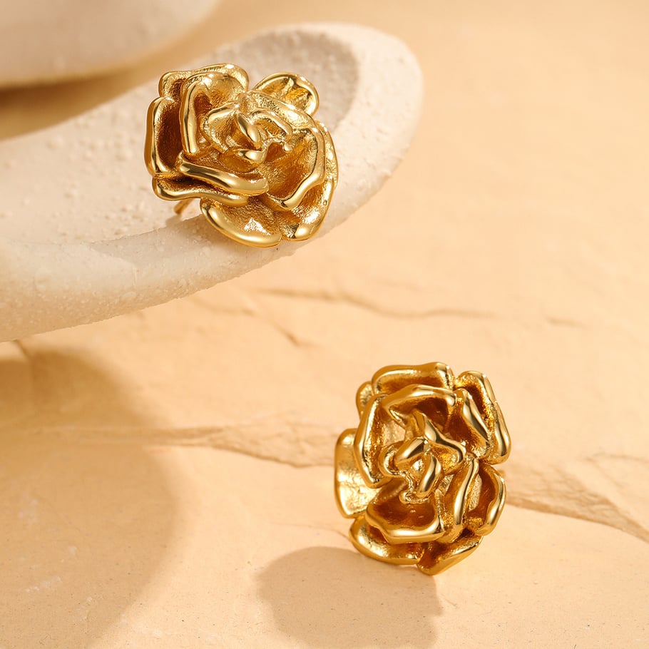 Pendientes de botón de acero inoxidable color dorado con diseño de flores diarias para mujer Imagen3
