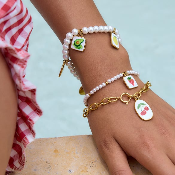 1 Piece Romantic Cherry Stainless Steel Gold Color Women's Charm Bracelets