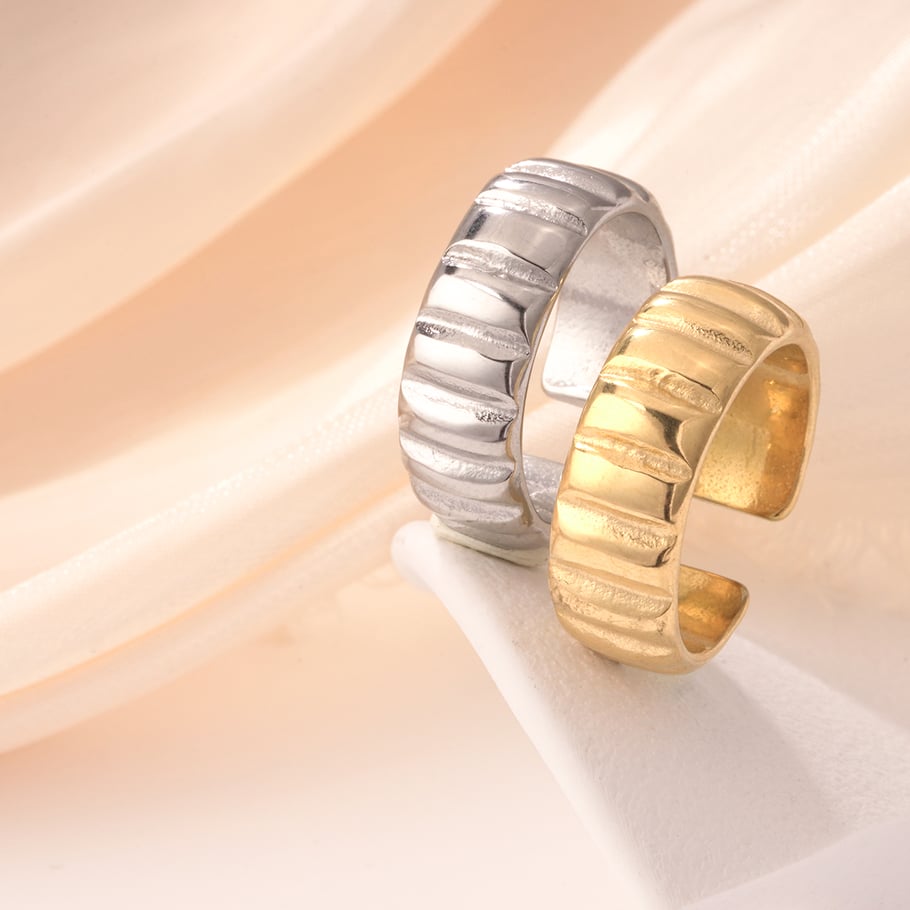 Bague minimaliste élégante en acier inoxydable couleur or, série Simple, 1 pièce Image6