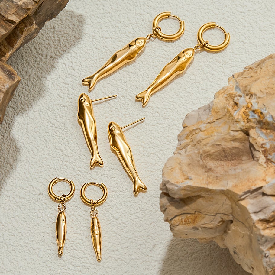 1 paire de boucles d&#39;oreilles créoles en acier inoxydable doré pour femme, motif poisson d&#39;été Image4