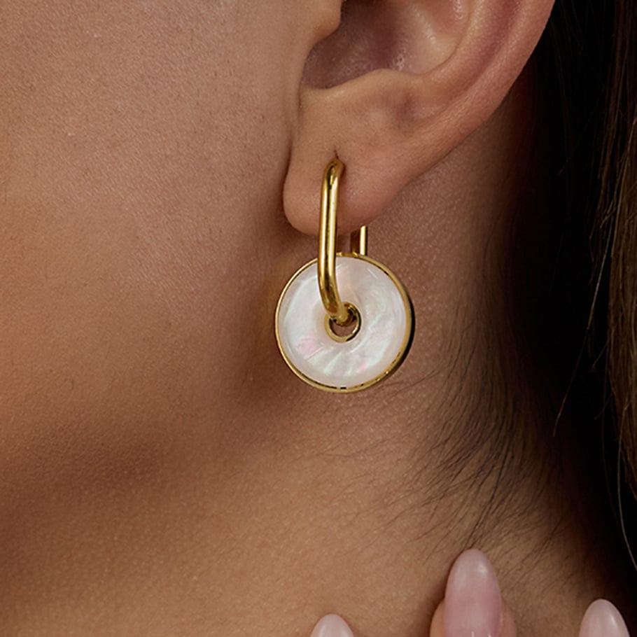 1 par de elegantes pendientes de aro anulares de acero inoxidable color dorado para mujer Imagen6