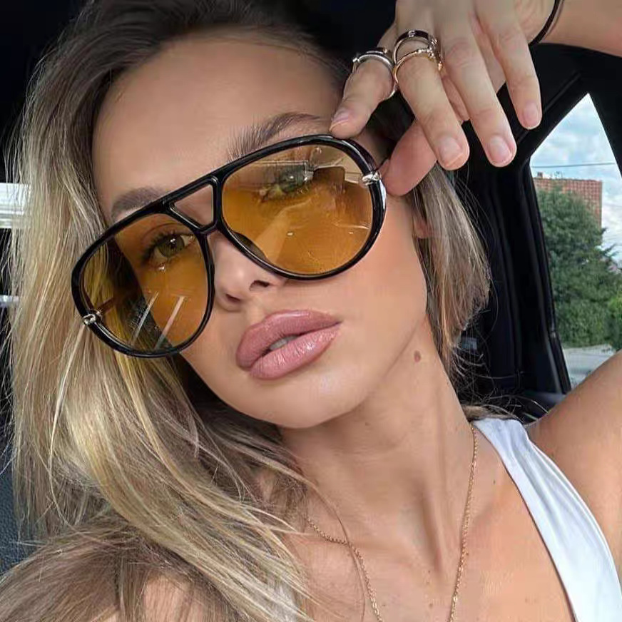1 Paar einfache Serie lässige einfarbige Damen-Sonnenbrille Bild2