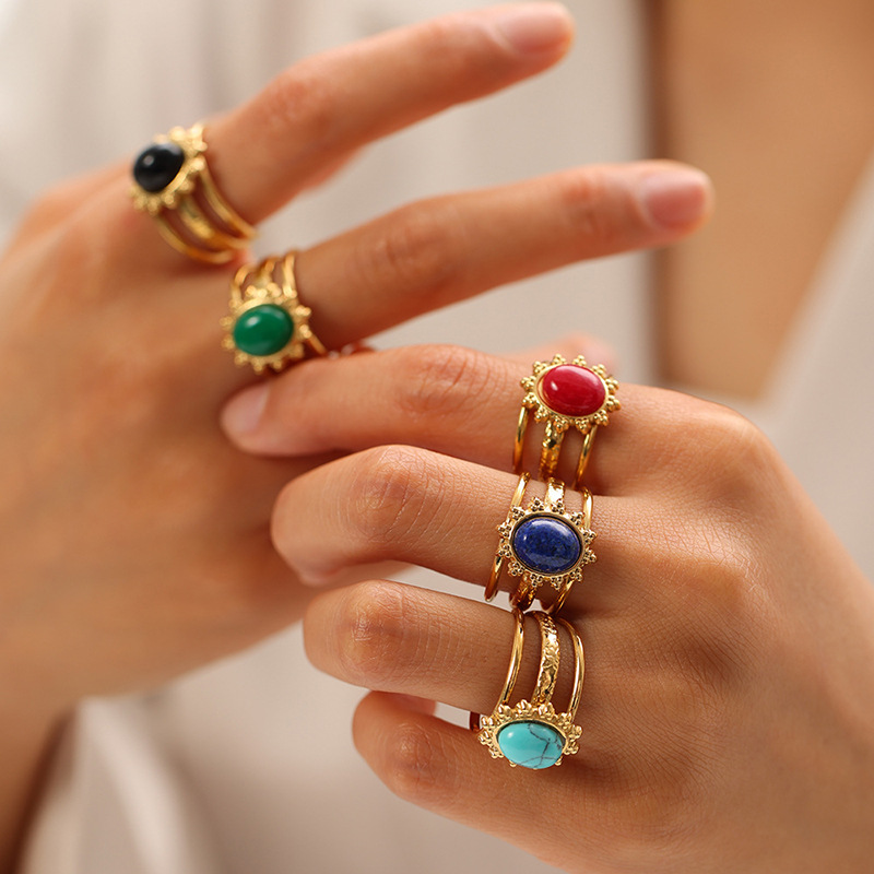1 anello regolabile in acciaio inossidabile color oro con pietra naturale Immagine2