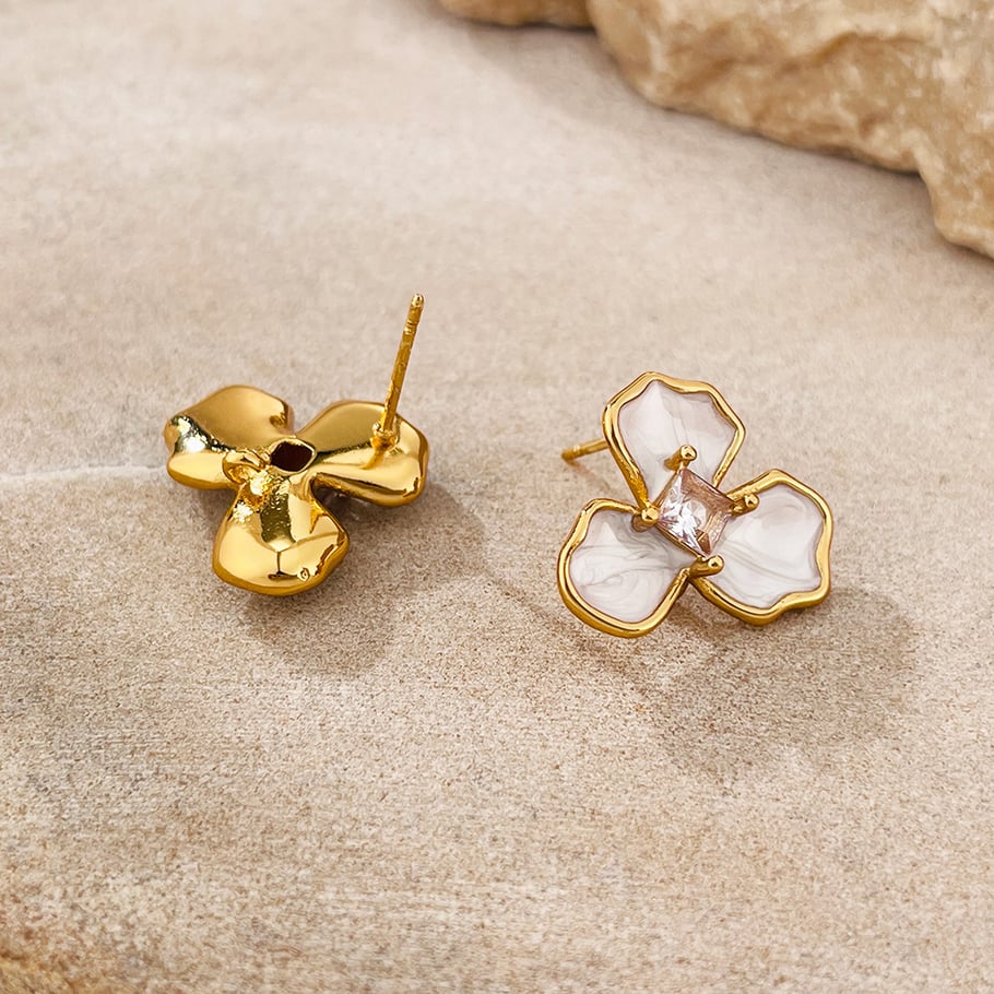 1 paire de boucles d&#39;oreilles à tige en acier inoxydable doré pour femme, série simple, style décontracté, motif fleur Image6