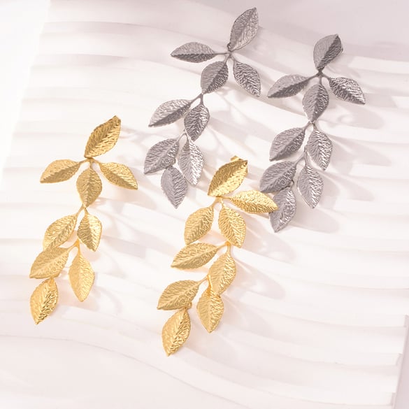 1 paire de boucles d&#39;oreilles pendantes pour femme, série classique, style rétro, en acier inoxydable, couleur or