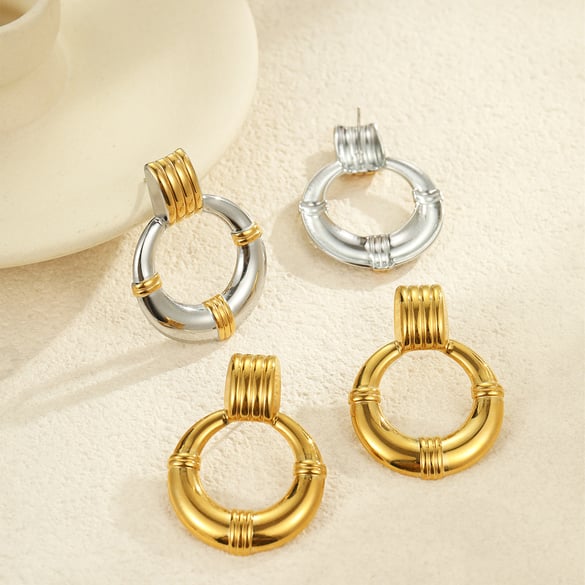 Luxurious Retro Geometric Stainless Steel Women's Hoop Earrings 2