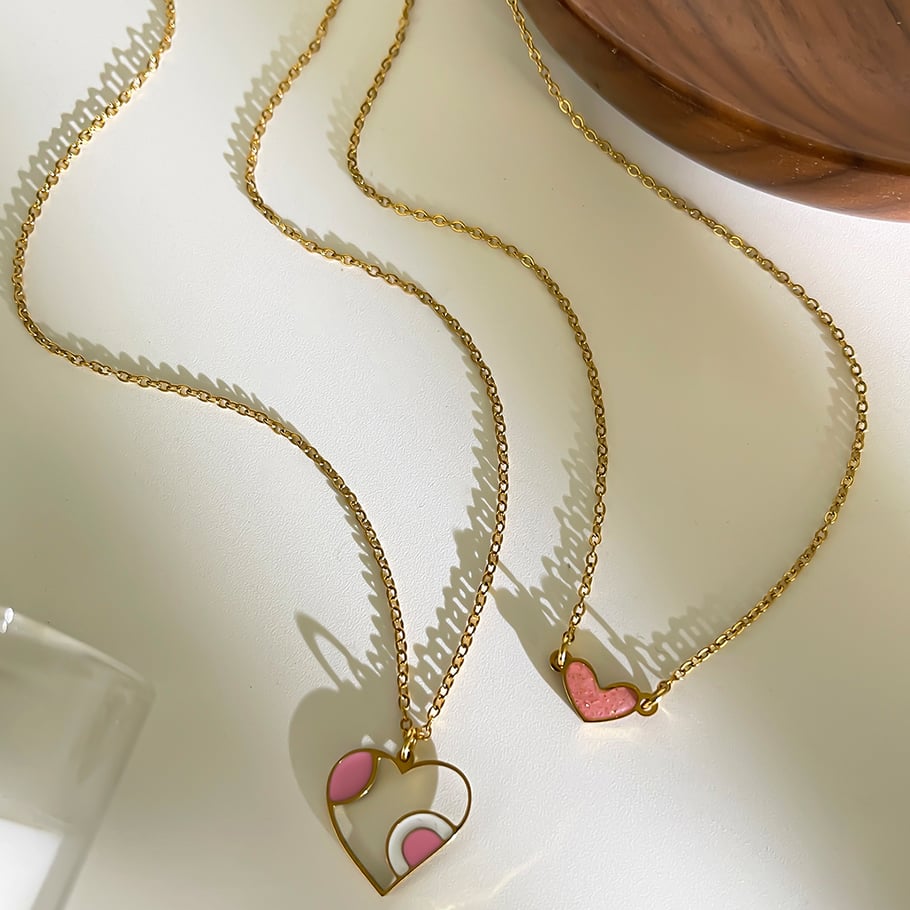 Collana con ciondolo a forma di cuore in acciaio inossidabile color oro, 1 pezzo Immagine4