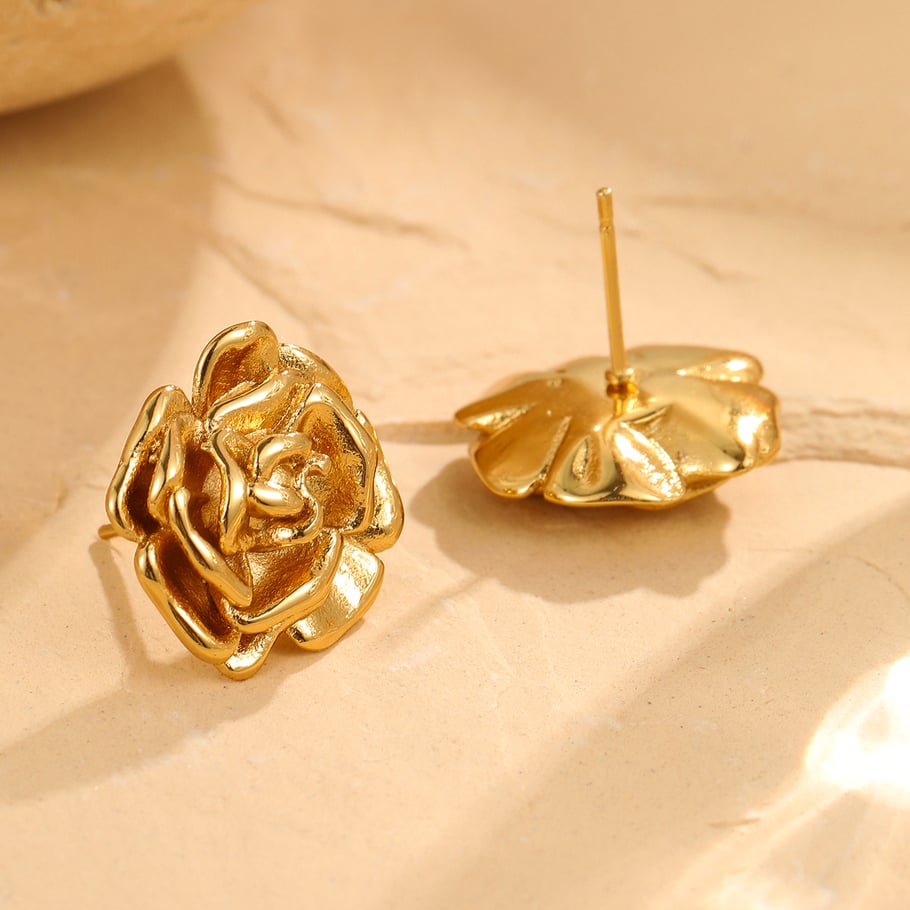 Pendientes de botón de acero inoxidable color dorado con diseño de flores diarias para mujer Imagen4