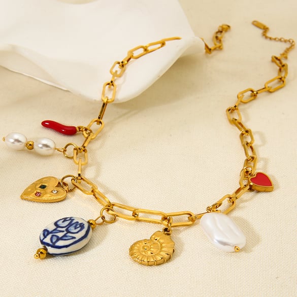 1 Piece Retro Stainless Steel Gold Color Pendant Necklace 2
