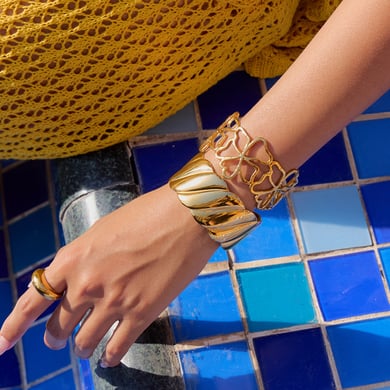 1 Piece Romantic Series Sweet Flower Stainless Steel Gold Color Women's Bangles h5 Picture3