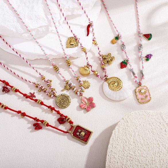 1 Piece Luxurious Series Classic Shell Stainless Steel Gold Color Women's Pendant Necklaces