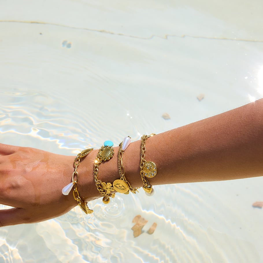 1 Piece Vacation Heart Stainless Steel Gold Color Women's Charm Bracelets Picture4