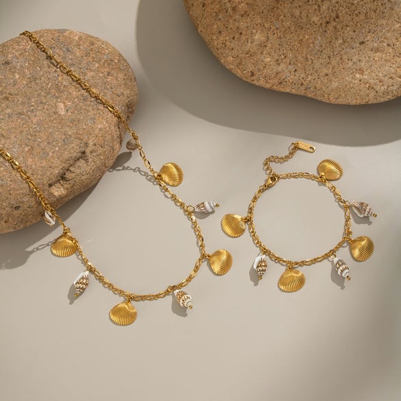 1 Piece Oceanic Shelll Stainless Steel Gold Color Charm Bracelet